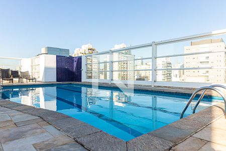 Apartamento à venda com 35m², 1 quarto e 1 vagaPiscina