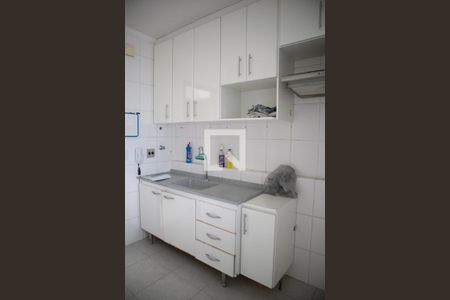 Cozinha de apartamento para alugar com 2 quartos, 56m² em Vila Dom Pedro Ii, São Paulo