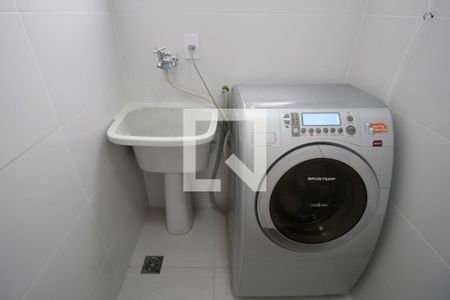 Apartamento para alugar com 70m², 3 quartos e 1 vagaÁrea de Serviço