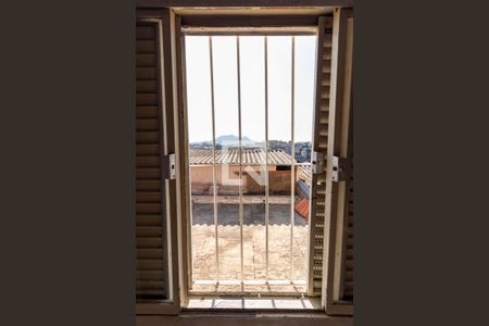 vista quarto 2 de casa à venda com 3 quartos, 140m² em Vila Guedes, São Paulo