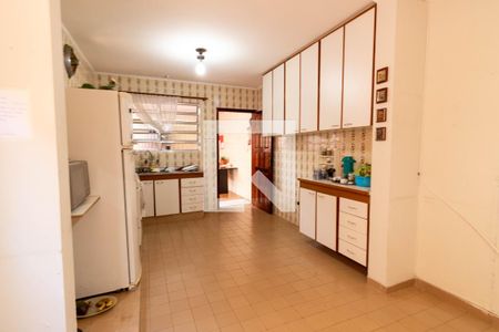 Casa à venda com 140m², 3 quartos e 2 vagas Casa à venda com 140m², 3 quartos e 2 vagasCozinha