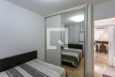 Quarto 1 de apartamento para alugar com 2 quartos, 70m² em Lourdes, Belo Horizonte