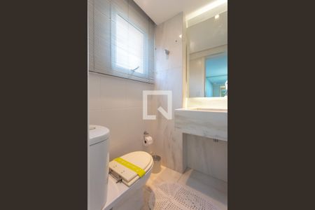 Lavabo de apartamento para alugar com 2 quartos, 70m² em Lourdes, Belo Horizonte