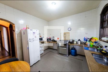 Casa à venda com 341m², 6 quartos e 2 vagasCozinha