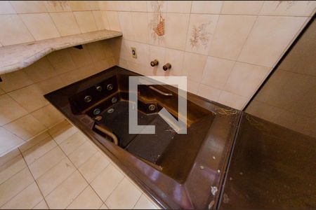 Casa à venda com 341m², 6 quartos e 2 vagasCasa 2 - Banheiro