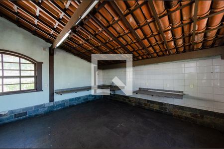 Casa à venda com 341m², 6 quartos e 2 vagasCasa 2 - Cozinha