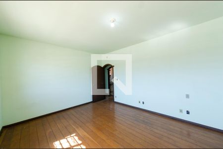 Casa à venda com 341m², 6 quartos e 2 vagasCasa 2 - Quarto 2