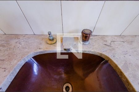 Casa à venda com 341m², 6 quartos e 2 vagasCasa 2 - Banheiro