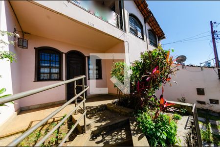 Casa à venda com 341m², 6 quartos e 2 vagasÁrea