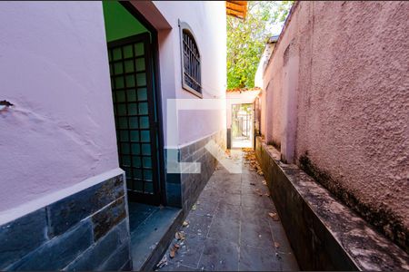 Casa à venda com 341m², 6 quartos e 2 vagasCasa 2 - Entrada