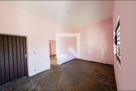 Casa à venda com 341m², 6 quartos e 2 vagasBarracão