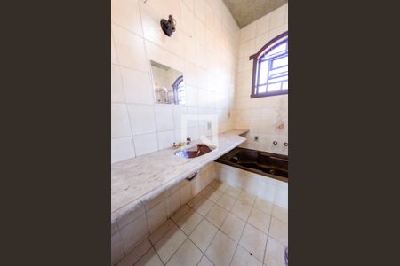 Casa à venda com 341m², 6 quartos e 2 vagasCasa 2 - Banheiro