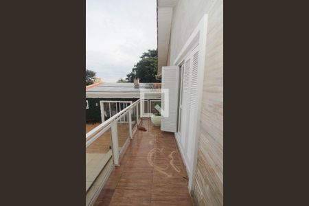 Casa à venda com 280m², 3 quartos e 2 vagasSacada da Sala 2