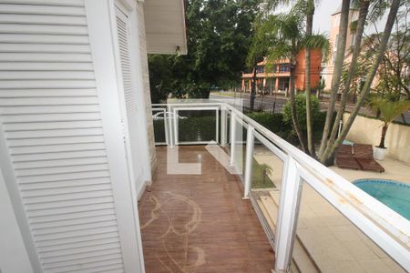 Casa à venda com 280m², 3 quartos e 2 vagasSacada da Sala 2