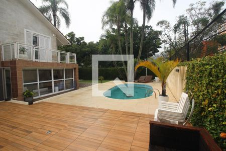 Casa à venda com 280m², 3 quartos e 2 vagasPiscina