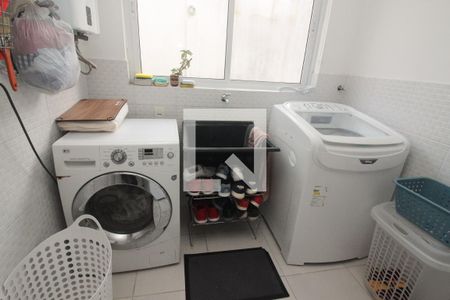 Casa à venda com 280m², 3 quartos e 2 vagasÁrea de Serviço