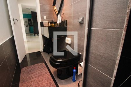 Casa à venda com 280m², 3 quartos e 2 vagasBanheiro 2