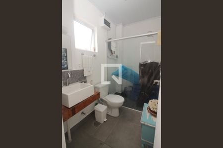 Casa à venda com 280m², 3 quartos e 2 vagasBanheiro 3