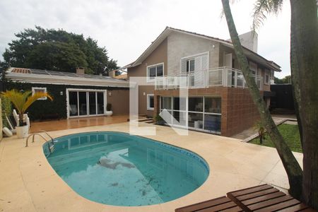 Casa à venda com 280m², 3 quartos e 2 vagasPiscina