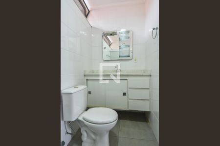 Casa à venda com 180m², 3 quartos e 2 vagasBanheiro da Suíte 