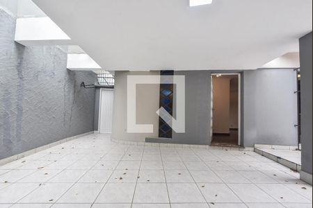 Casa à venda com 180m², 3 quartos e 2 vagasGaragem