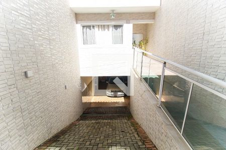 Casa à venda com 105m², 2 quartos e 3 vagas Casa à venda com 105m², 2 quartos e 3 vagasQuintal