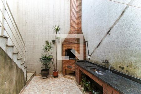 Casa à venda com 105m², 2 quartos e 3 vagas Casa à venda com 105m², 2 quartos e 3 vagasQuintal