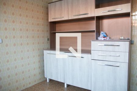 cozinha de casa para alugar com 1 quarto, 55m² em Vila Nivi, São Paulo