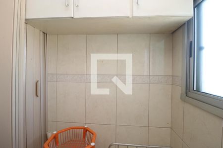 Apartamento à venda com 60m², 3 quartos e 1 vagaÁrea de Serviço