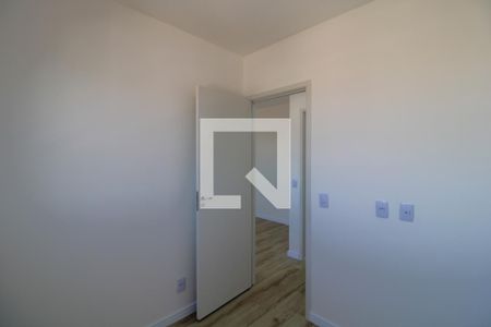 Quarto 1 de apartamento para alugar com 2 quartos, 40m² em Vila Marari, São Paulo