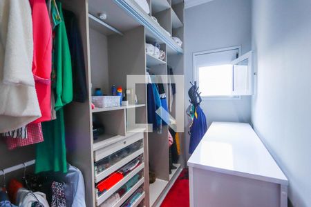Casa à venda com 420m², 4 quartos e 5 vagasCloset - Suíte 2