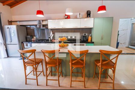 Casa à venda com 420m², 4 quartos e 5 vagasCozinha