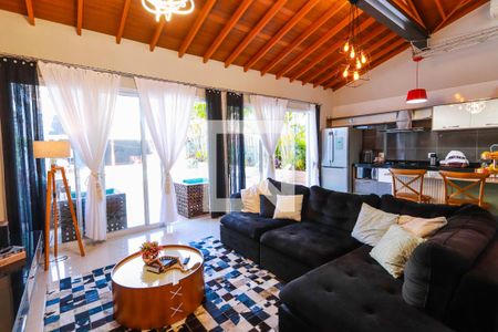 Sala de casa para alugar com 4 quartos, 420m² em Água Fria, São Paulo