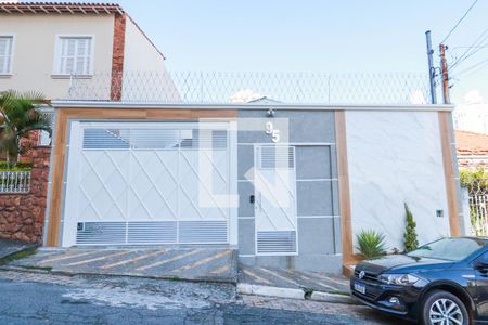 Casa à venda com 420m², 4 quartos e 5 vagasFachada