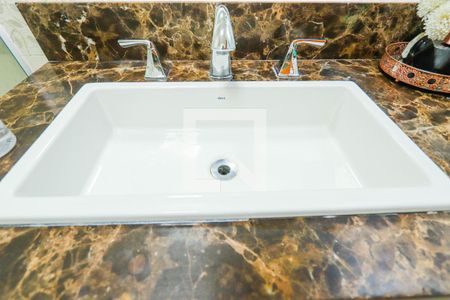 Casa à venda com 420m², 4 quartos e 5 vagasBanheiro Social