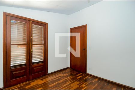 Casa à venda com 300m², 4 quartos e 7 vagasQuarto 3