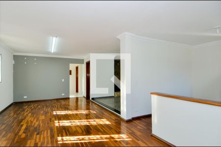 Casa à venda com 300m², 4 quartos e 7 vagasSala