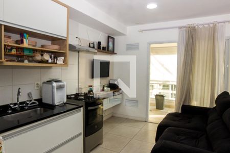Sala/Cozinha de apartamento à venda com 2 quartos, 63m² em Consolação, São Paulo
