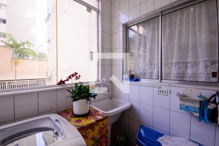 Apartamento à venda com 111m², 2 quartos e 1 vagaÁrea de Serviço 