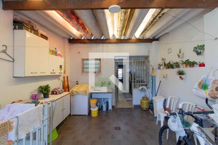 Casa à venda com 140m², 3 quartos e 1 vagaÁrea de Serviço