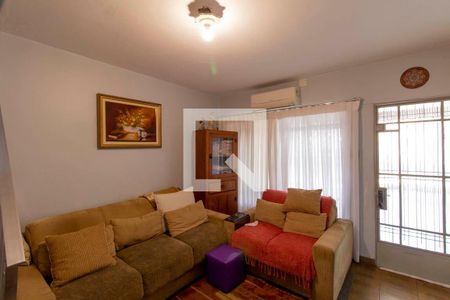 Sala de casa à venda com 3 quartos, 140m² em Cangaiba, São Paulo