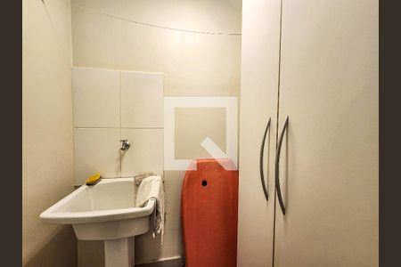 Apartamento para alugar com 80m², 2 quartos e 2 vagasCozinha e Área de Serviço