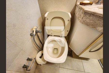 Apartamento para alugar com 80m², 2 quartos e 2 vagasBanheiro