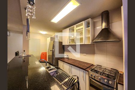 Apartamento para alugar com 80m², 2 quartos e 2 vagasCozinha