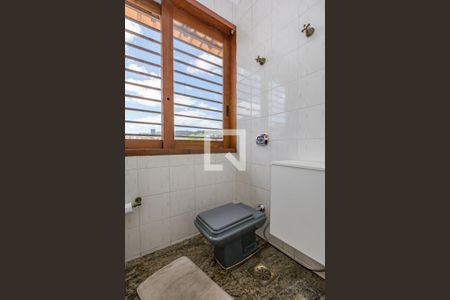 Casa à venda com 450m², 5 quartos e 3 vagasBanheiro Semi - Suítes