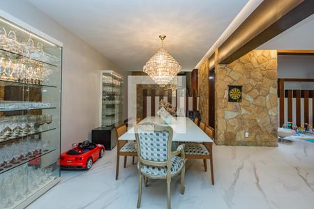 Casa à venda com 450m², 5 quartos e 3 vagasSala 2