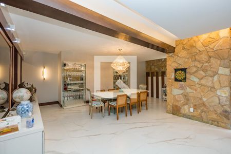 Casa à venda com 450m², 5 quartos e 3 vagasSala 2