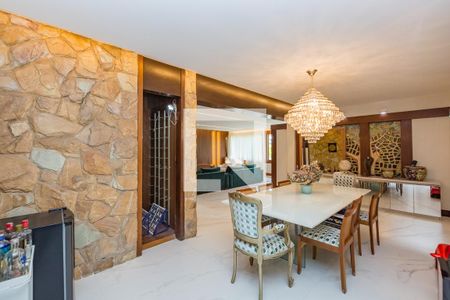 Casa à venda com 450m², 5 quartos e 3 vagasSala 2