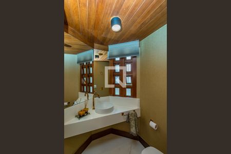 Casa à venda com 450m², 5 quartos e 3 vagasLavabo