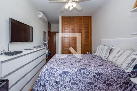 Casa à venda com 450m², 5 quartos e 3 vagasSuíte 2